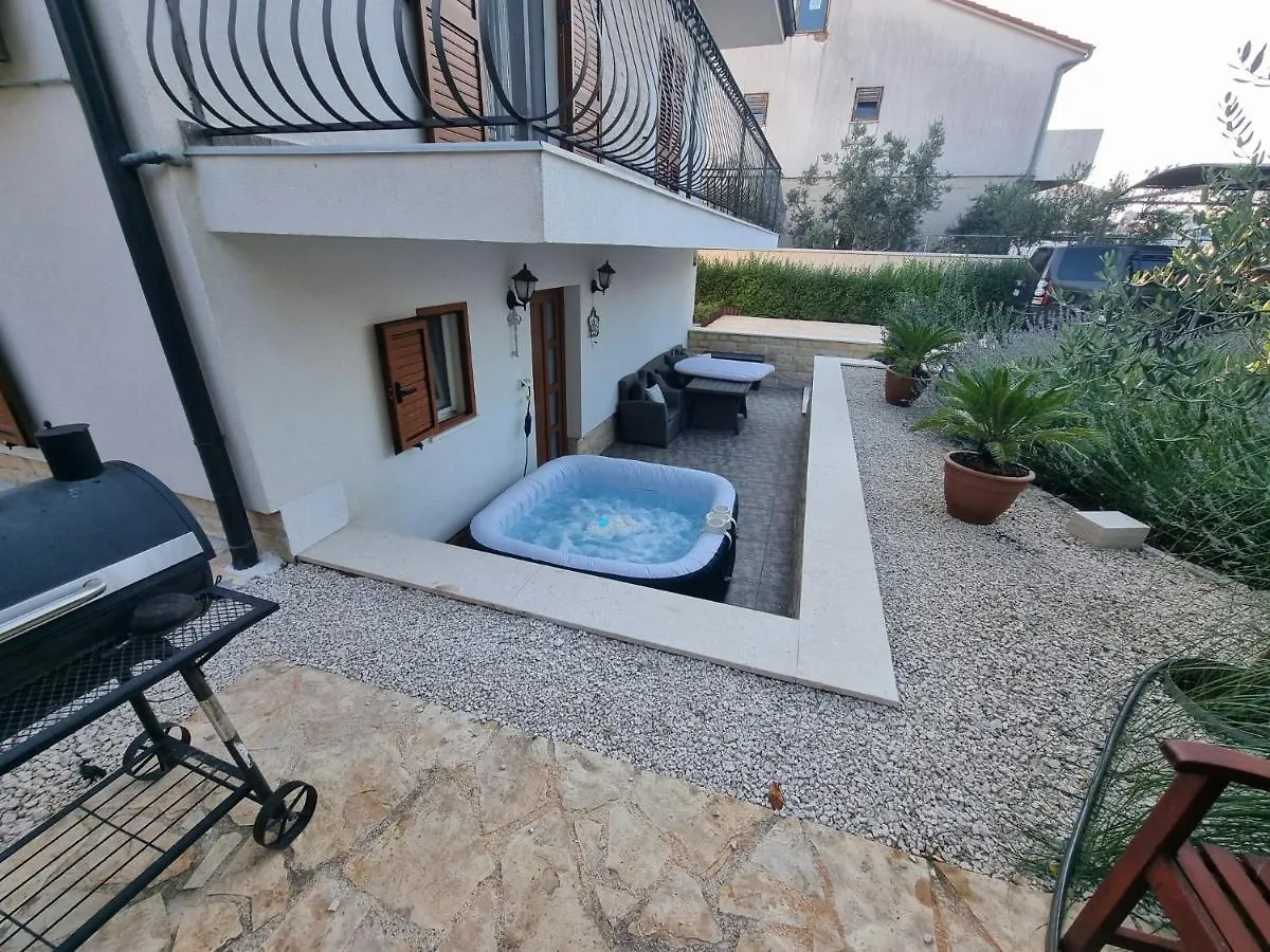 Apartment Amor Pula